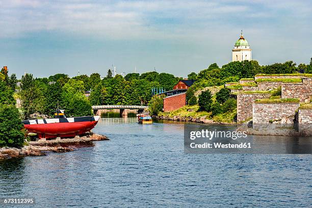 finland, helsinki, suomenlinna, castle island, submarine - suomenlinna stock pictures, royalty-free photos & images