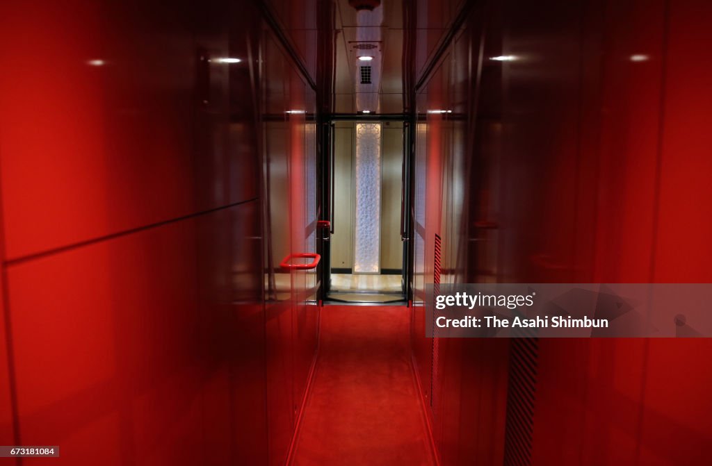 Luxury Sleeper Train 'Shiki-Shima' Press Preview