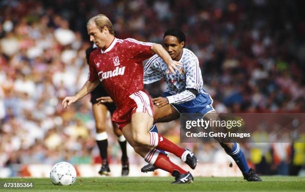 Paul Ince of Manchester United challenges Steve McMahon of Liverpool during a First Division match at Anfield on September 16, 1989 in Liverpool,...