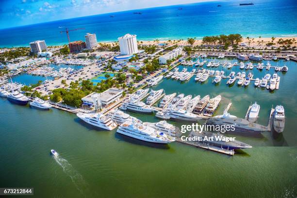 fort lauderdale marina from above - florida marina stock pictures, royalty-free photos & images