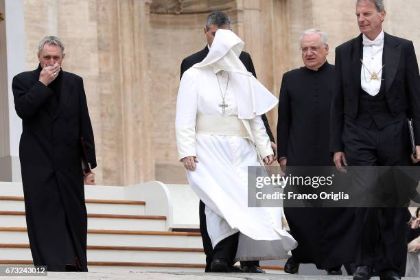 Pope Francis Robe Pope Robe Photos and Premium High Res Pictures - Getty Images