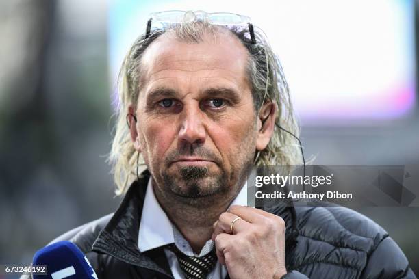 Lionel Charbonnier during the Semi final of the French Cup match between Angers and Guingamp at Stade Jean Bouin on April 25, 2017 in Angers, France.