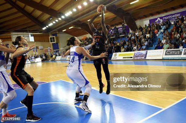 Clarissa Dos Santos of Bourges and Kristen Mannof Montpellier during the Women's basketball match between Lattes Montpellier and Bourges Basket on...