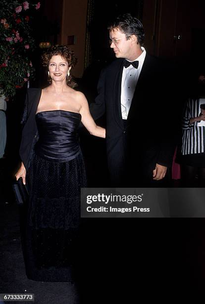Susan Sarandon and Tim Robbins attend the Opening Night Gala for "Valentino: 30 Years of Magic" at the Park Avenue Armory circa 1992 in New York City.