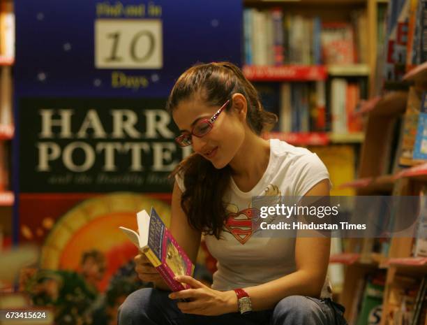 Book Reading - Ameesha - Bollywood actress Amisha Patel.