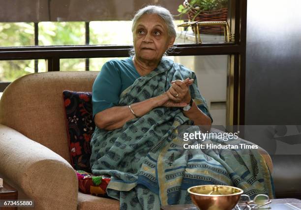 Veteran Congress leader and former Chief Minister of Delhi Sheila Dikshit talking to media persons after 2017 MCD election results at her residence...