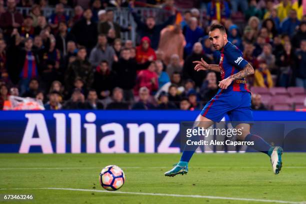 Paco Alcacer of FC Barcelona scores his team's seventh goal during the La Liga match between FC Barcelona and CA Osasuna at Camp Nou stadium on April...