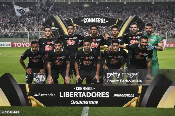 Players of Libertad pose for a photo before the match between Atletico MG and Libertad as part of Copa Bridgestone Libertadores 2017 at Independencia...