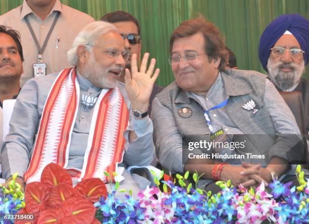 Bollywood actor and BJP Lok Sabha Candidate from Gurdaspur Vinod Khanna and BJP Prime Ministerial Candidate Narendra Modi during an election campaign...