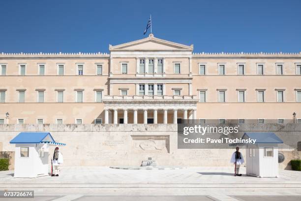 greek parliament building, athens - greek parliament stock pictures, royalty-free photos & images