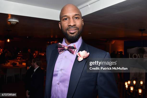 Chris Lewis attends Housing Works' Groundbreaker Awards Dinner 2017 at Metropolitan Pavilion on April 26, 2017 in New York City.