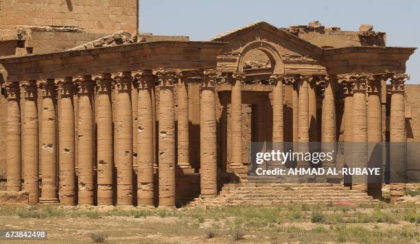 Picture shows the UNESCO-listed ancient city of Hatra, south of Mosul, on April 27, 2017. Iraqi forces retook the town of Hatra, southwest of Mosul,...