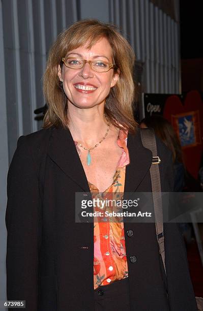 Actress Alison Janney arrives at the "Divine Design" fundraiser presented by Project Angel Food November 29, 2001 in Santa Monica, CA.