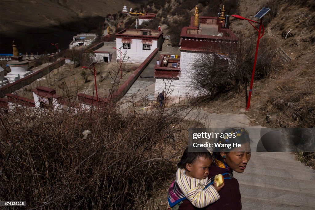 Daily Life In Lhasa