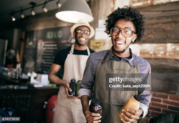 krediet voor kleine bedrijven - jamaicaanse etniciteit stockfoto's en -beelden