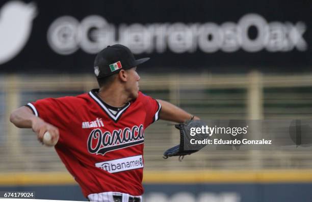 Erick Casillas of Guerreros de Oaxaca delivers a pitch during the match between Leones de Yucatan and Guerreros de Oaxaca as part of the Liga...