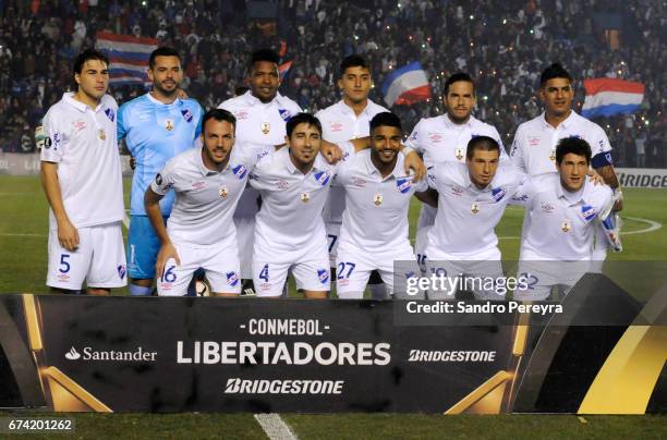 Players of Nacional pose for a photo before the match between Nacional and Chapecoense as part of Copa CONMEBOL Libertadores 2017 at Gran Parque...