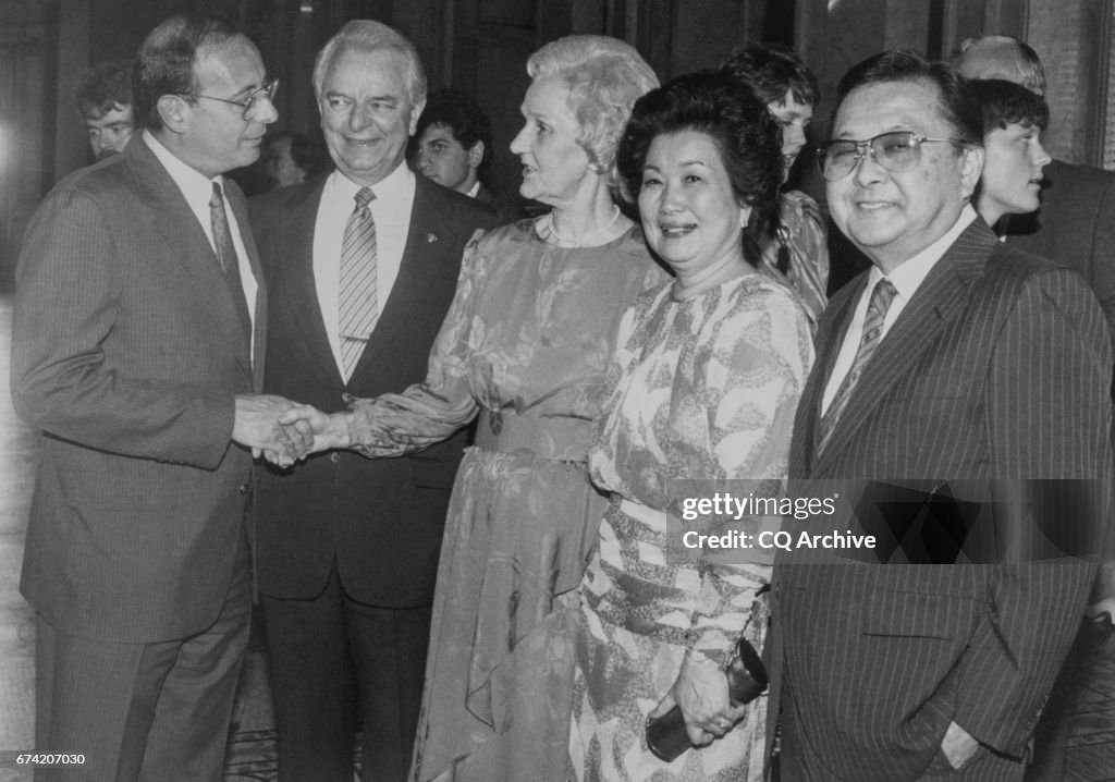 Sen Inouye Sen. Al D'Amato, R-N.Y., Sen. Robert Byrd, D-W.Va., Wife Erma James ...