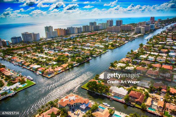 pompano beach en fort lauderdale gebied van bovenaf - florida usa stockfoto's en -beelden