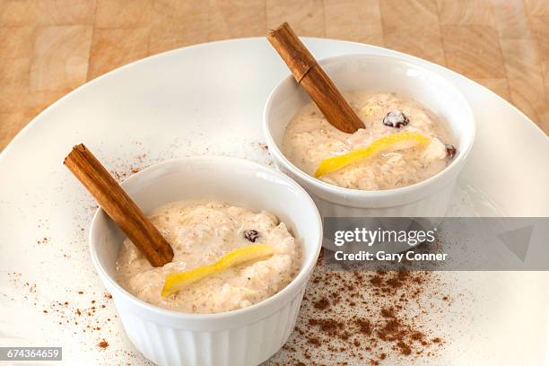 dishes of arroz con leche - arroz con leche stockfoto's en -beelden
