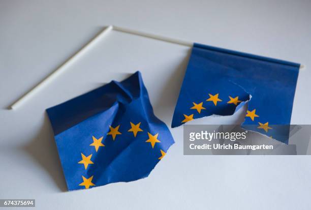 The project Europe - Symbol photo on the topics of poverty, inequality, social justice, North-South problematics, immigration, brexit, etc. Das Foto...
