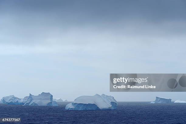 iceberg - antarctic sound stock pictures, royalty-free photos & images