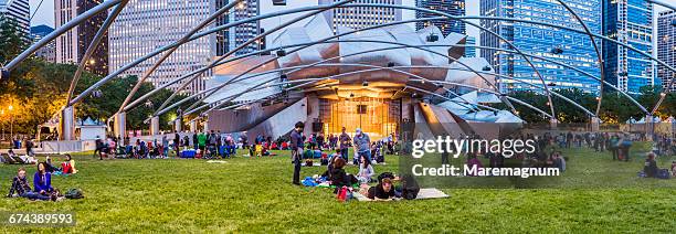 downtown, loop, millennium park - jay pritzker pavillion stock pictures, royalty-free photos & images