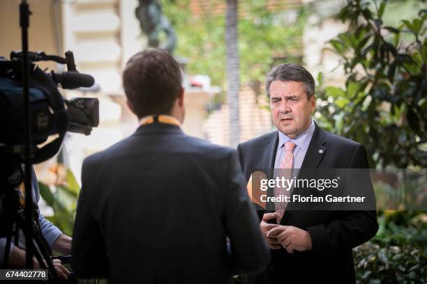 German Foreign Minister and Vice Chancellor Sigmar Gabriel talks to the media during the Gymnich Meeting on April 28, 2017 in Valletta, Malta. The...