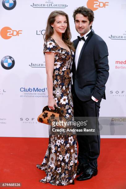 Yvonne Catterfeld and Oliver Wnuk attend the Lola - German Film Award red carpet at Messe Berlin on April 28, 2017 in Berlin, Germany.