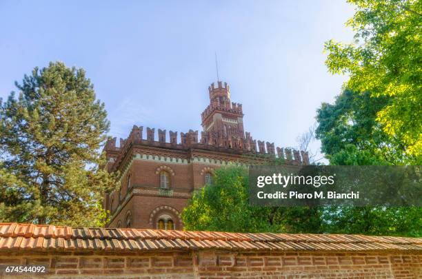 crespi d'adda - edificio residenziale stock pictures, royalty-free photos & images