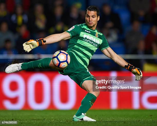 Andres Fernandez of Villarreal in action during the La Liga match between Villarreal CF and Real Sporting de Gijon at Estadio de la Ceramica on April...