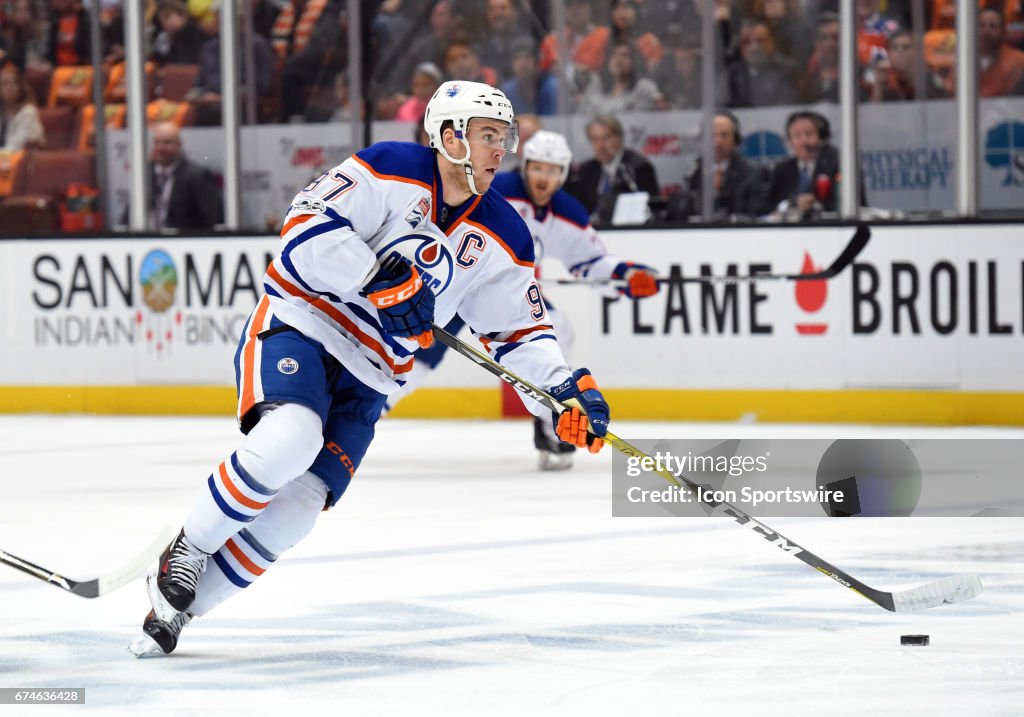 NHL: APR 28 2nd Round Game 2 - Oilers at Ducks