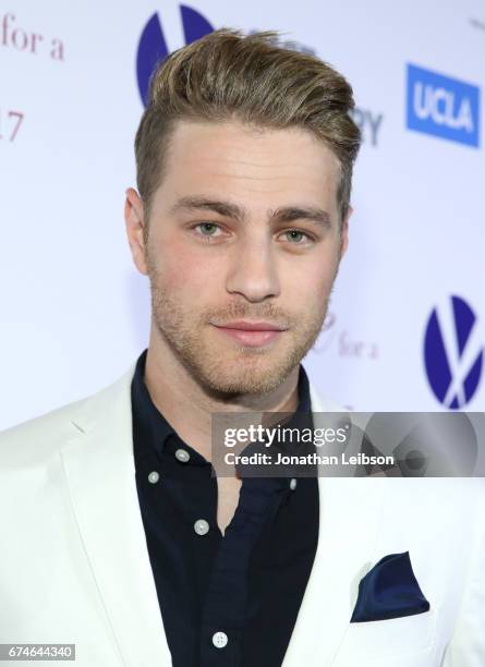 1 840 Cameron Fuller Photos High Res Pictures Getty Images 1-840-cameron-fuller-photos-high-res-pictures-getty-images