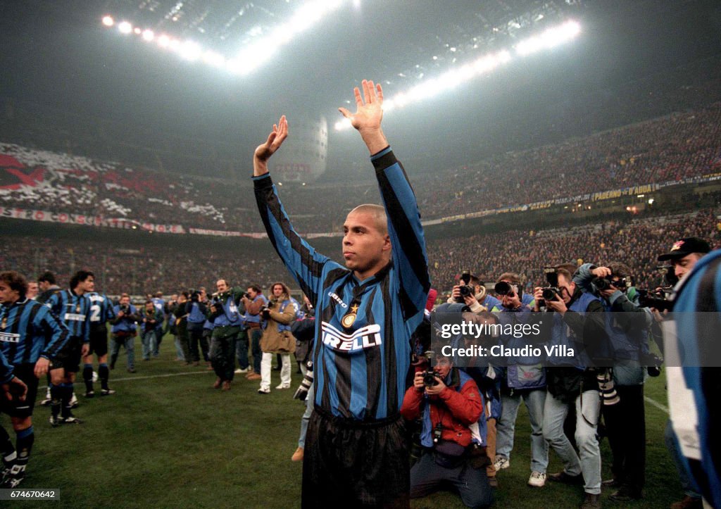 Claudio Villa Archive