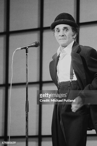 American clown and comedian George Carl performing at the Royal Variety Performance, Theatre Royal, Drury Lane, London, 7th November 1983.