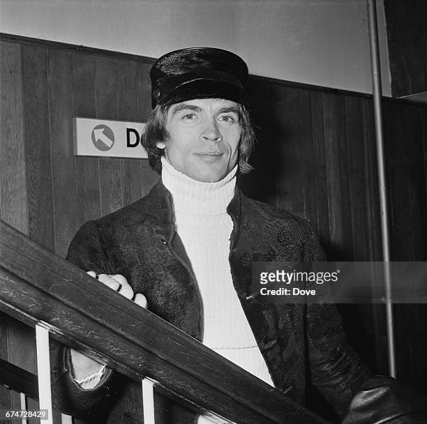 Rudolf Nureyev Photos Photos and Premium High Res Pictures - Getty Images