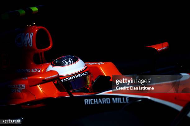 Stoffel Vandoorne of Belgium driving the McLaren Honda Formula 1 Team McLaren MCL32 during final practice for the Formula One Grand Prix of Russia on...