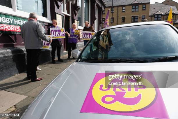 Independence Party supporters gather outside a pub in Hartlepool ahead of a visit by party leader Paul Nuttall on April 29, 2017 in Hartlepool,...