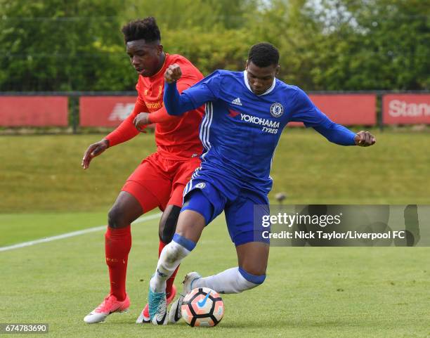 Okera Simmonds of Liverpool and Dujon Sterling of Chelsea in action during the Liverpool v Chelsea U18 Premier League game at The Kirkby Academy on...