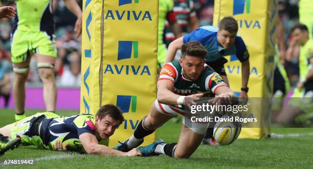 Owen Williams of Leicester dives over for their third try during the Aviva Premiership match between Leicester Tigers and Sale Sharks at Welford Road...