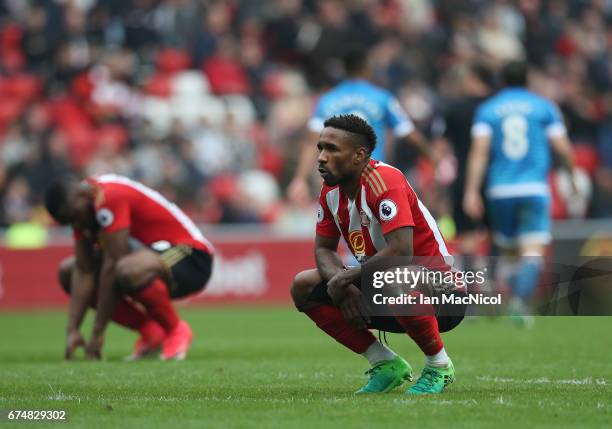 Jermain Defoe of Sunderland looks dejcected during the Premier League match between Sunderland and AFC Bournemouth at the Stadium of Light on April...