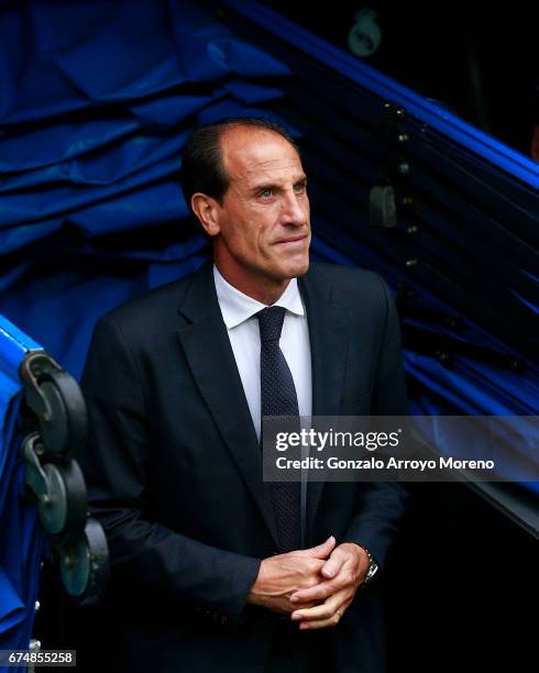 Head coach Salvador alias Voro Gonzalez of Valencia CF enters the pitch prior to start the La Liga match between Real Madrid CF and Valencia CF at...