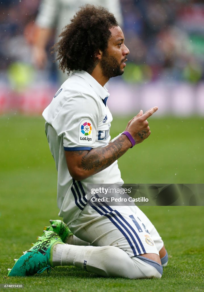 Real Madrid CF v Valencia CF - La Liga