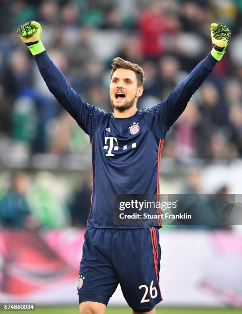 Sven Ulreich of Muenchen celebrates the fifth goal during the Bundesliga match between VfL Wolfsburg and Bayern Muenchen at Volkswagen Arena on April...