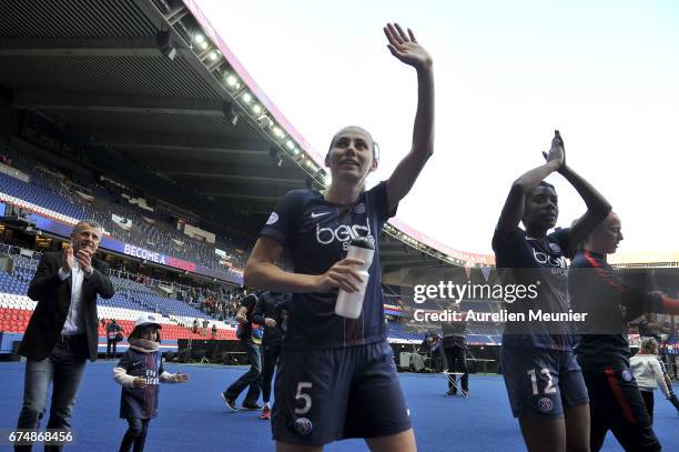 Sabrina Delannoy of Paris Saint-Germain salutes supporters after the Women's Champions League match between Paris Saint Germain and Barcelona at Parc...