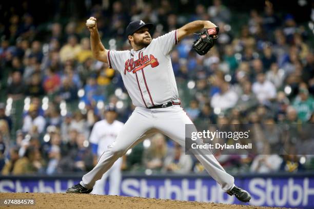 Josh Collmenter of the Atlanta Braves pitches in the seventh inning against the Milwaukee Brewers at Miller Park on April 28, 2017 in Milwaukee,...