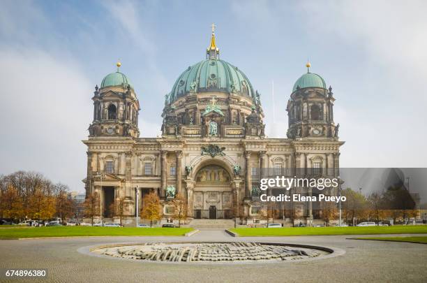 berlin cathedral, germany - berlin cathedral stock-fotos und bilder