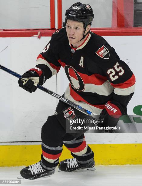 Chris Neil of the Ottawa Senators plays in the game against the Florida Panthers at Canadian Tire Centre on April 7, 2016 in Ottawa, Ontario, Canada.