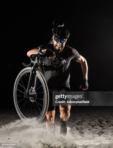 Falling Dramatic Run 814 Athlete Dramatic Lighting Stock Photos, High-Res Pictures, and ...