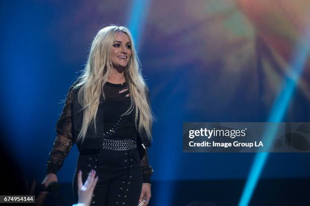 Grammy Award-winning pop superstar Britney Spears was honored with the 2017 RDMA 'Icon' Award in recognition a career and music that has been loved...